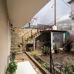 Velouchi Family House Daire *