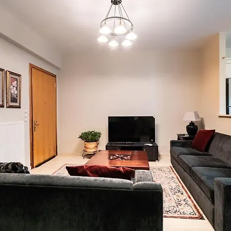 Apartment Velouchi Family House